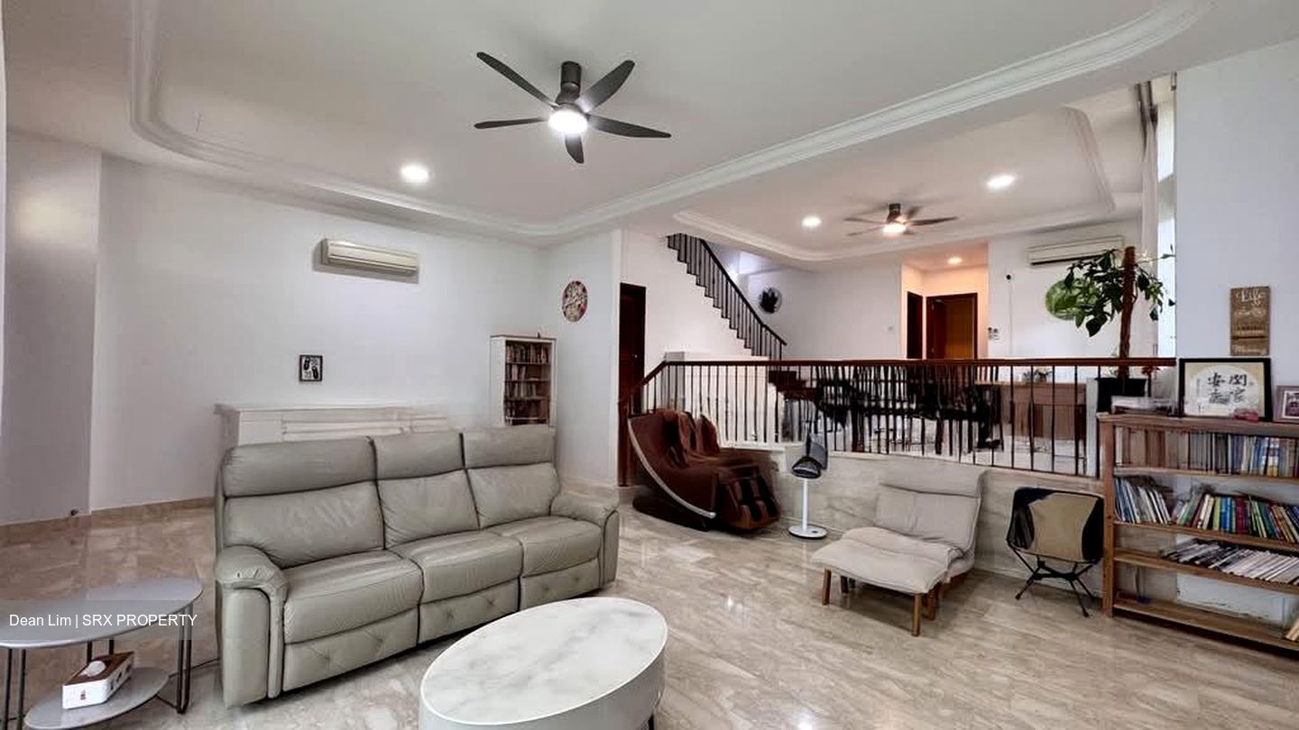 Pinewood Grove (D25), Terrace #582363731